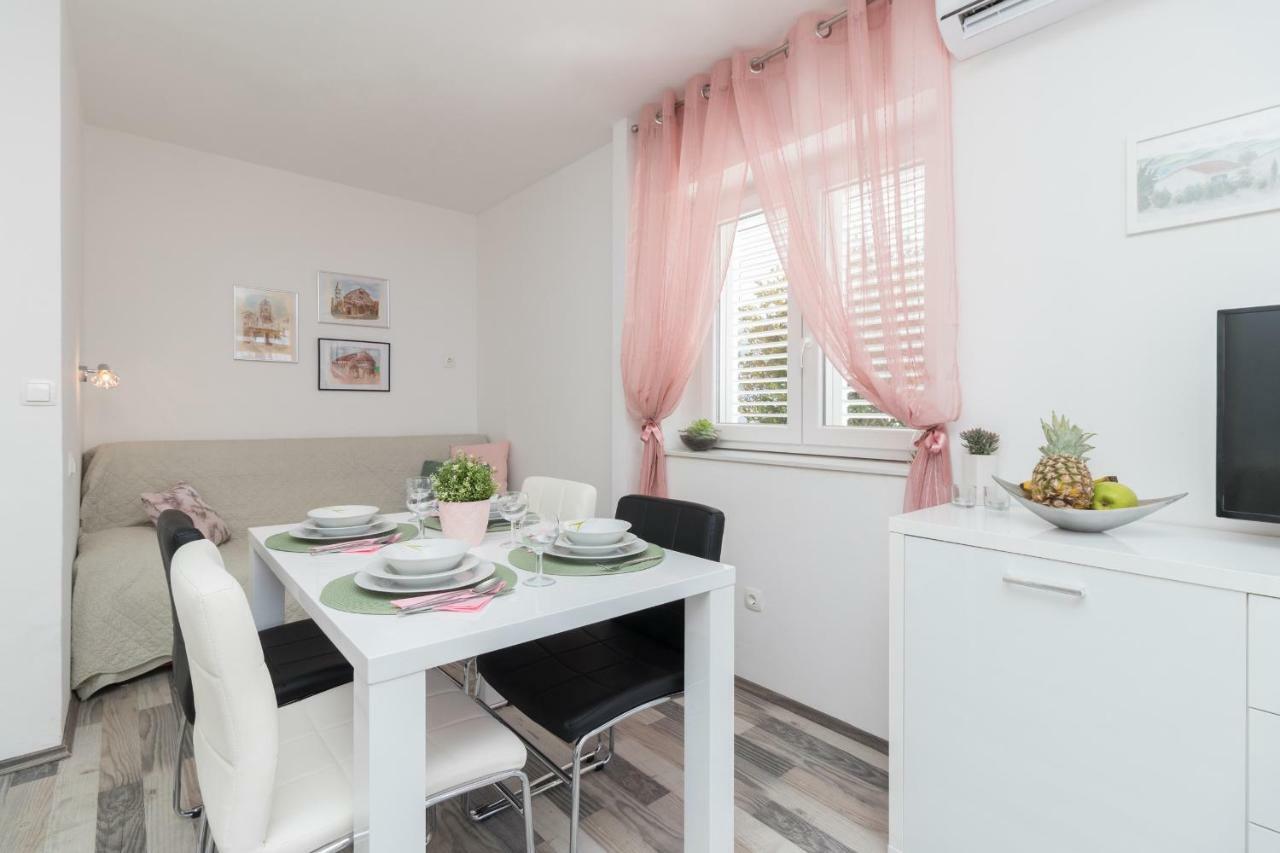Apartman Roko Petrčane Exterior foto