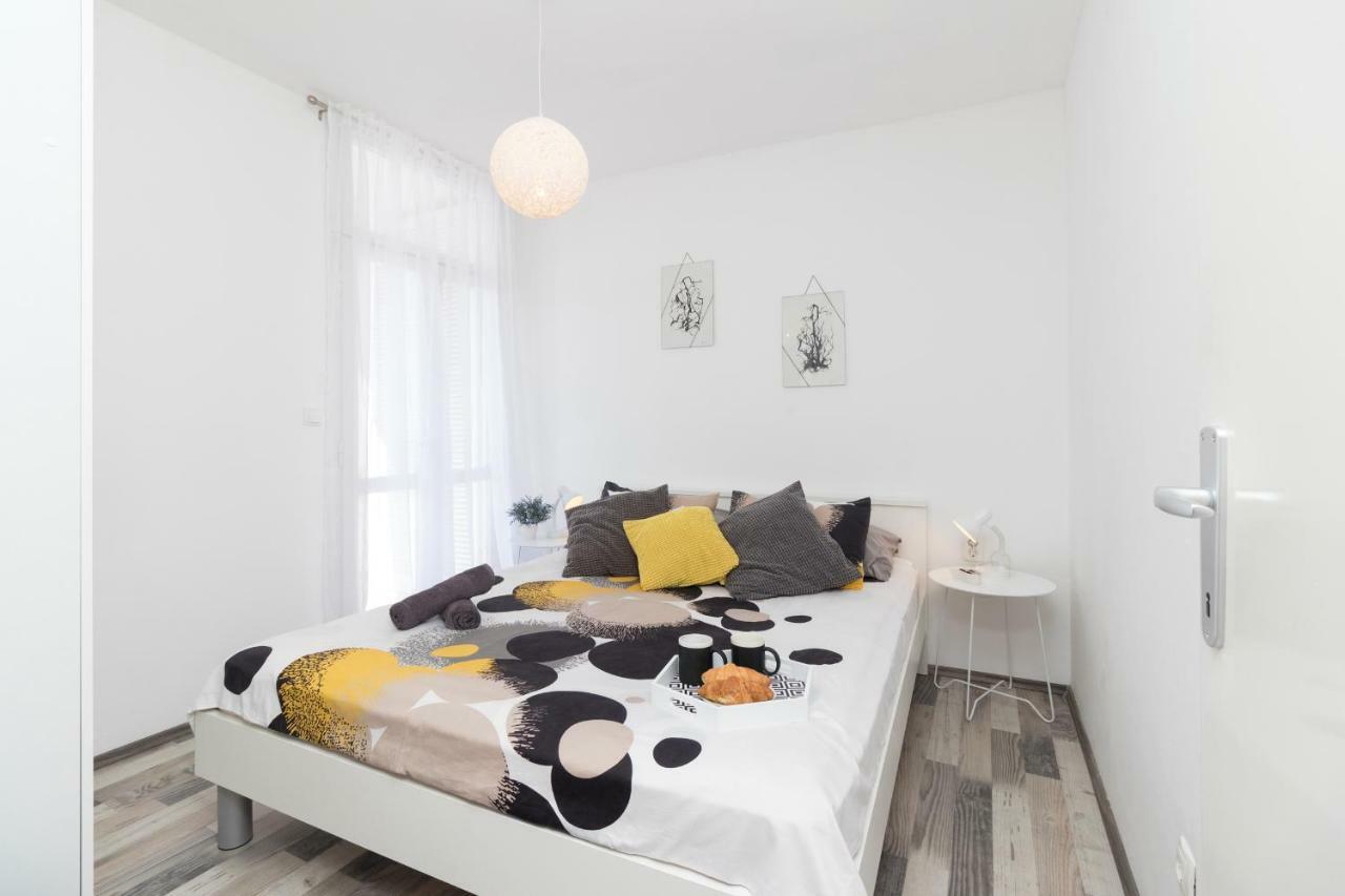 Apartman Roko Petrčane Exterior foto