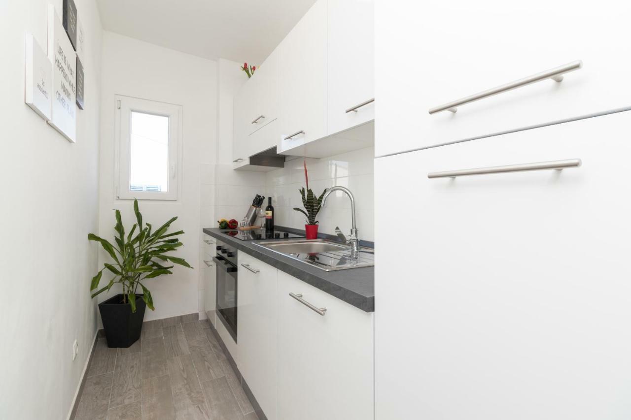 Apartman Roko Petrčane Exterior foto